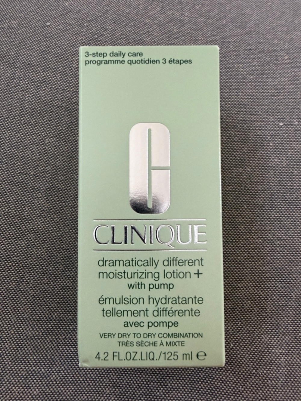 Clinique Light Green Dramatically Different Moisturizing Lotion+ with Pump